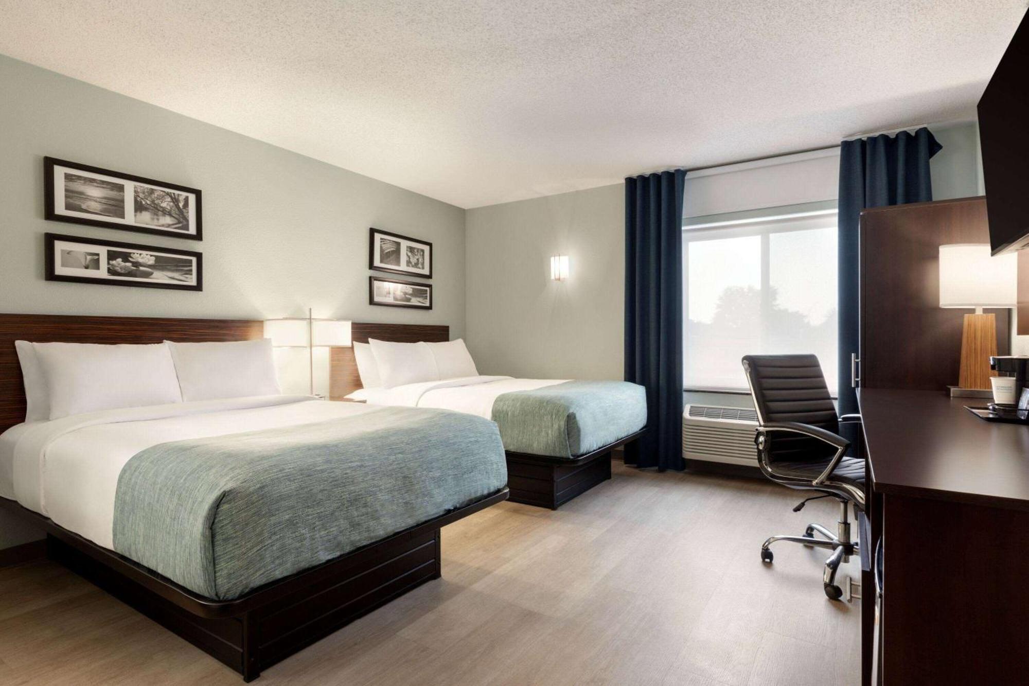 Wingate By Wyndham Salisbury Hotel Exterior photo