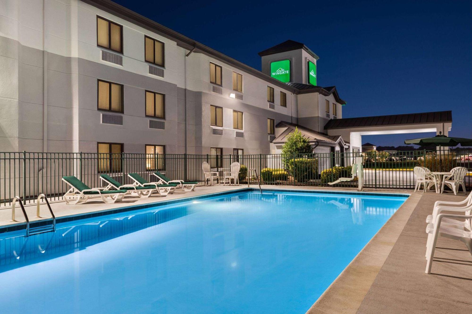 Wingate By Wyndham Salisbury Hotel Exterior photo