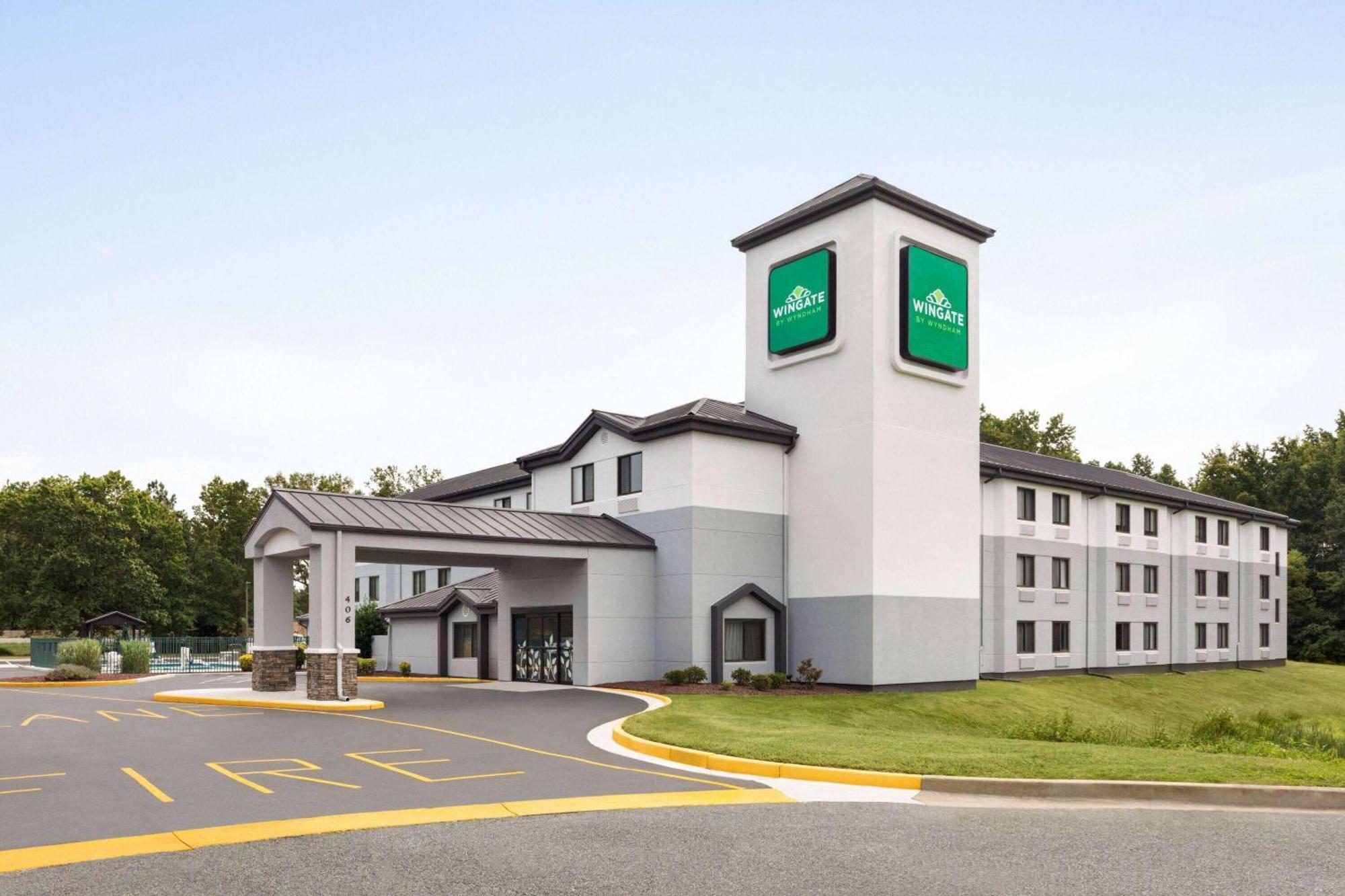 Wingate By Wyndham Salisbury Hotel Exterior photo